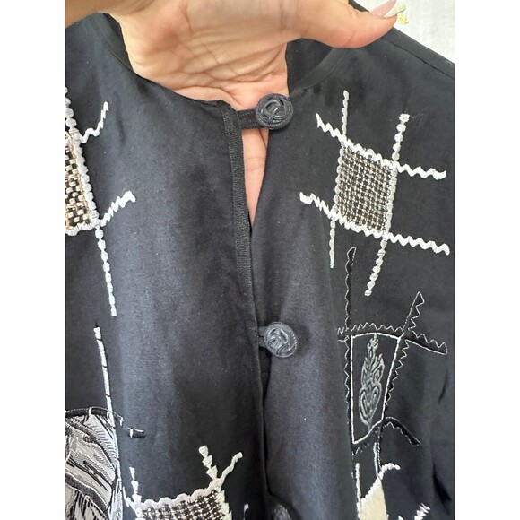 Vintage Allure Asian Inspired Flax Blend Mix Media Patchwork Embroidered Jacket - Picture 4 of 7
